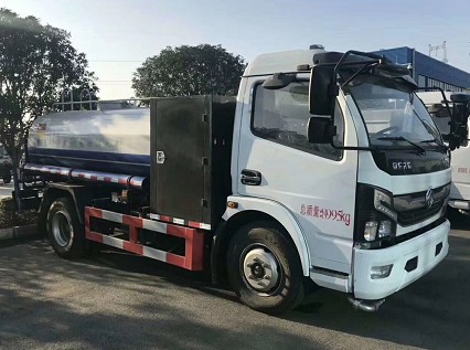 新能源小型灑水車_東風(fēng)凱普特5方純電動小型灑水車