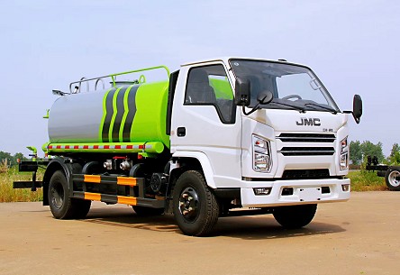 5噸灑水車尺寸_國六江鈴新順達5方綠化灑水車廠家價格