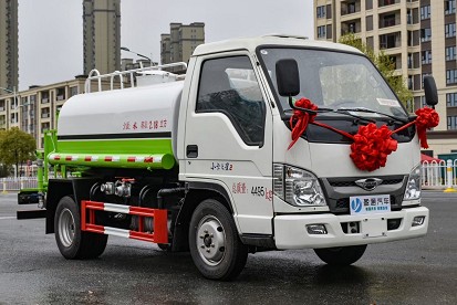 3噸灑水車多少錢一臺_國六2.7方福田時代小卡之星2藍牌綠化灑水車廠家價格